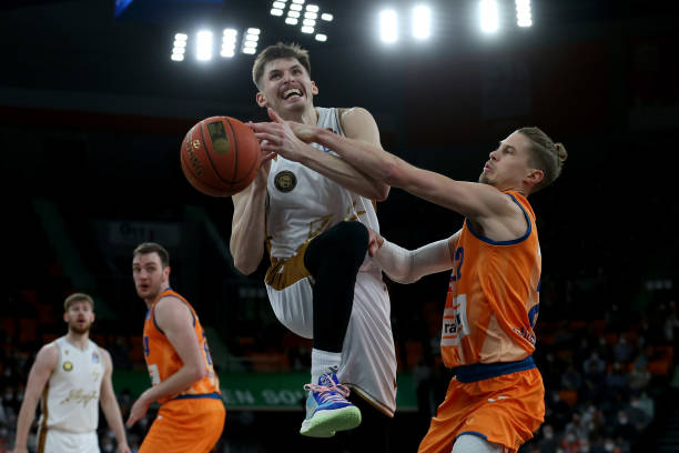 新疆队的胜 新疆队的胜