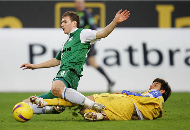 手的表现越 手的表现越